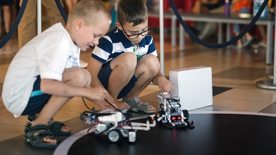 Zawody młodych konstruktorów  oraz turniej robotów LegoSumo - Robonauka 2017 